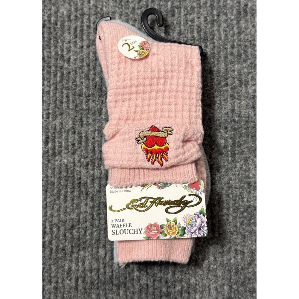 Ed Hardy Women Size 4-10 Super Soft Slouchy Socks Pink Gray Heart Y2K 2-Pair NEW